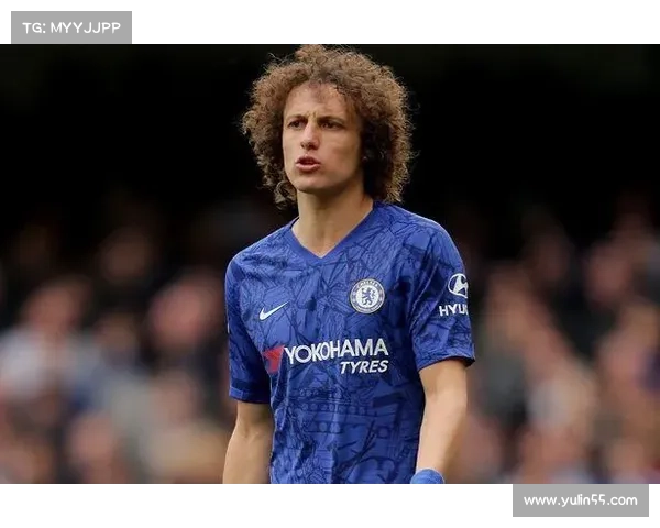 大卫路易斯无缘名单引发热议球队防线调整与未来战略思考